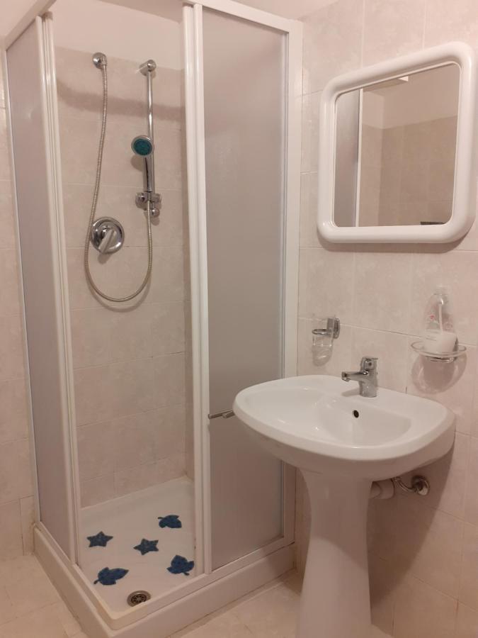 Ferienwohnung Casa Le Rondini Mezzenile Exterior foto